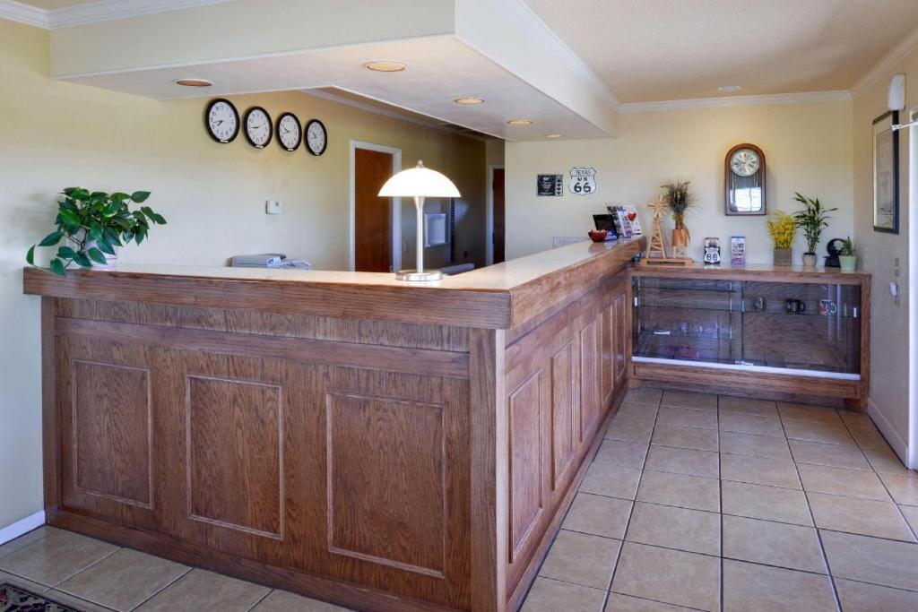 Route 66 Inn & Suites By Oyo Vega Tx Buitenkant foto