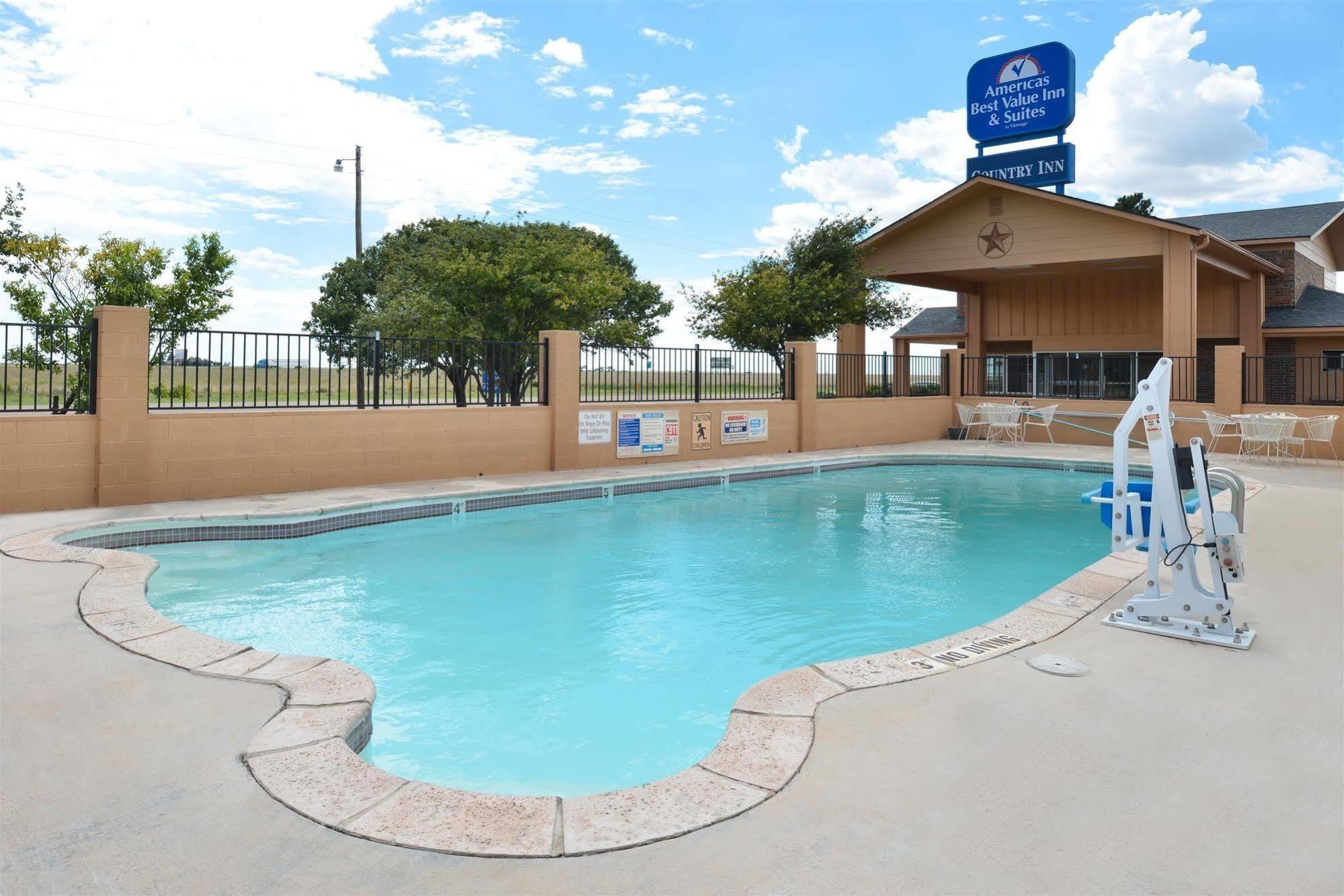 Route 66 Inn & Suites By Oyo Vega Tx Buitenkant foto